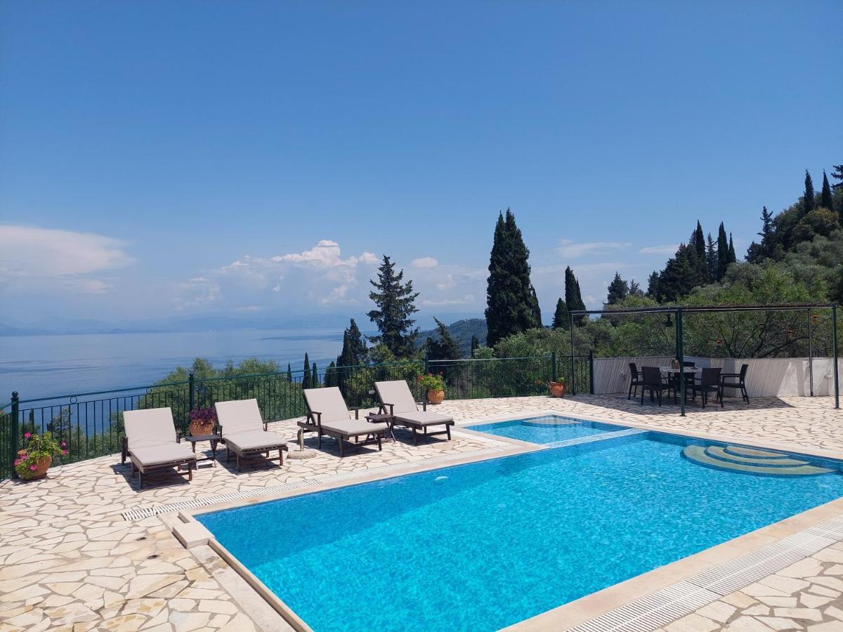 Villa Boukari Chlomos Exterior photo