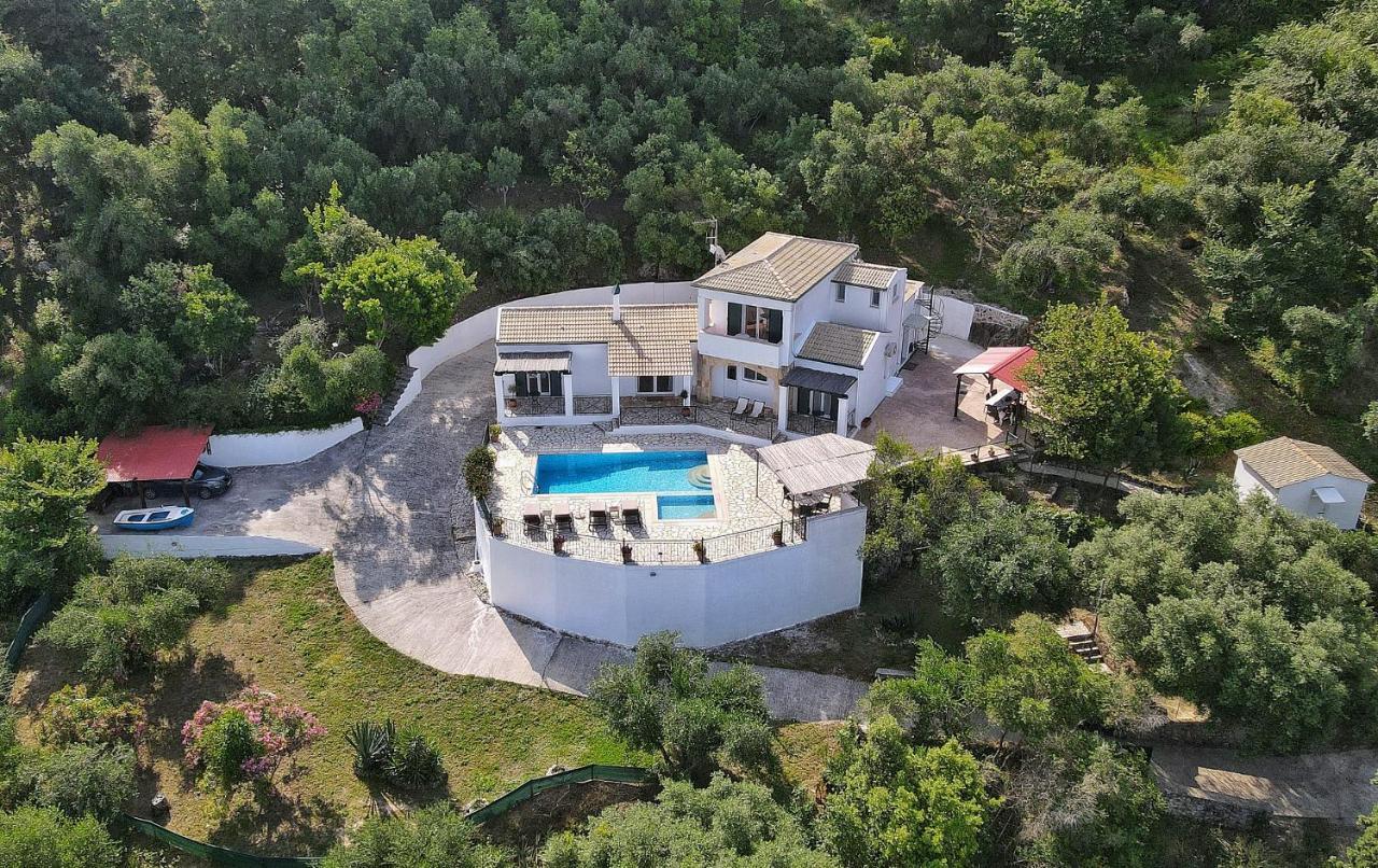 Villa Boukari Chlomos Exterior photo