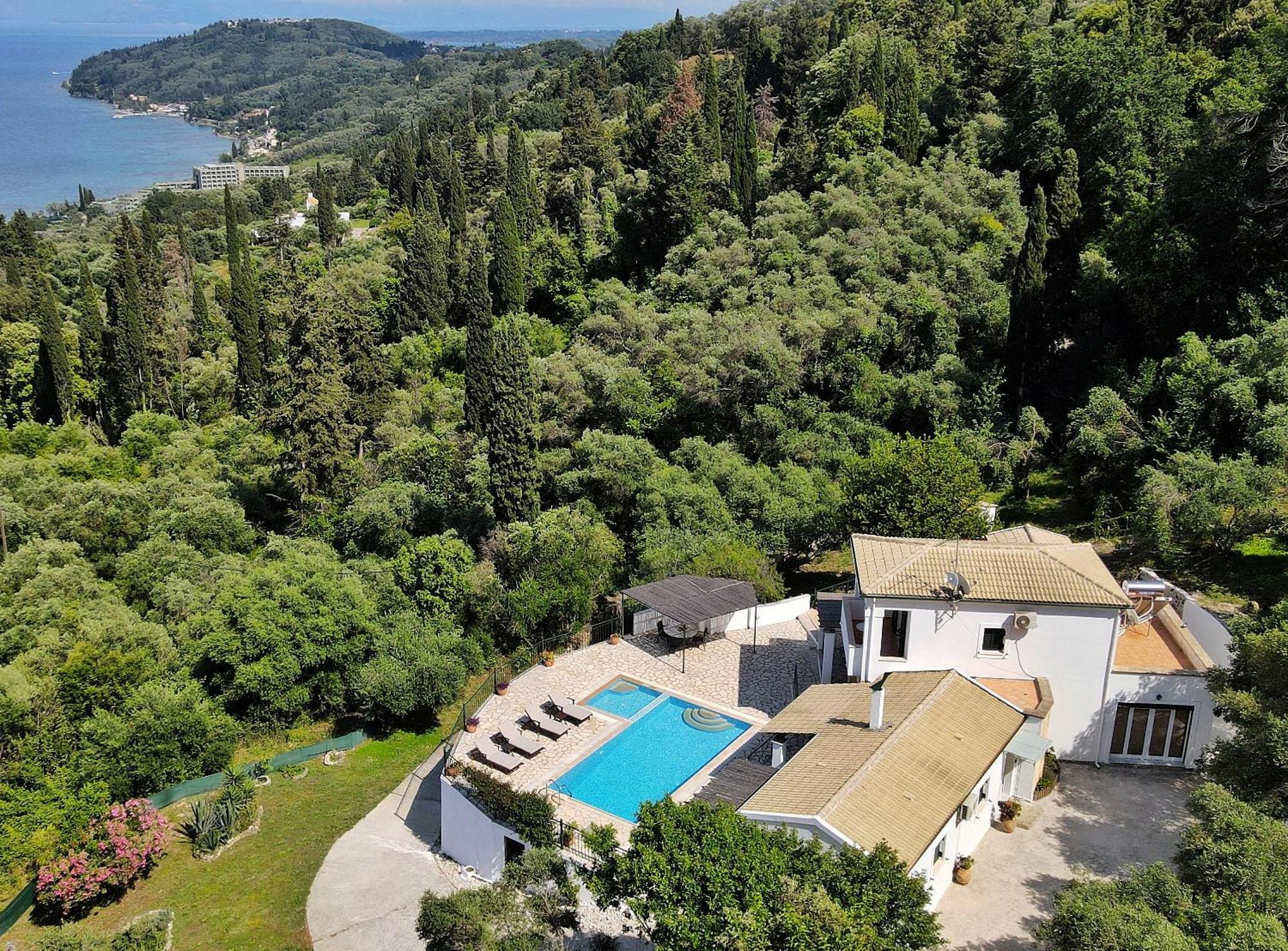 Villa Boukari Chlomos Exterior photo