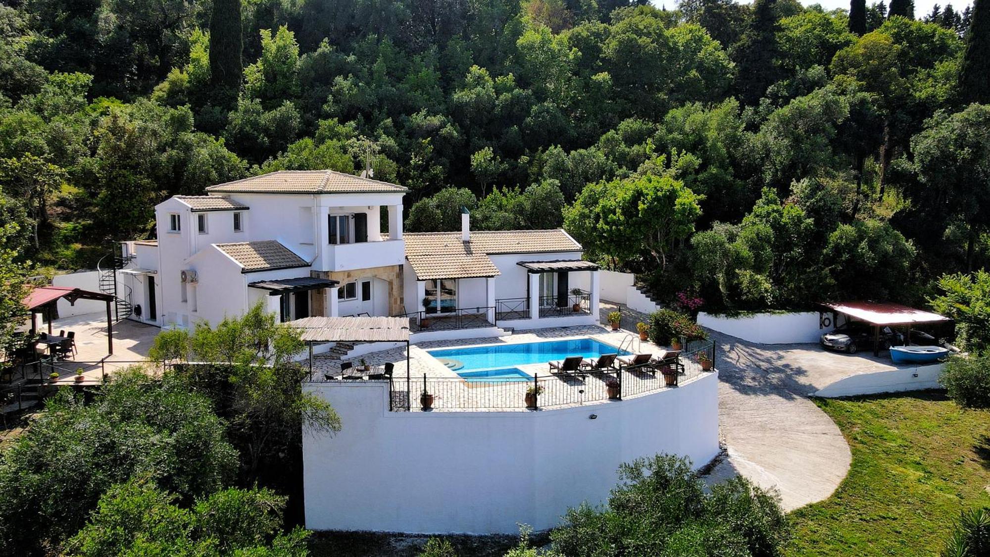 Villa Boukari Chlomos Exterior photo