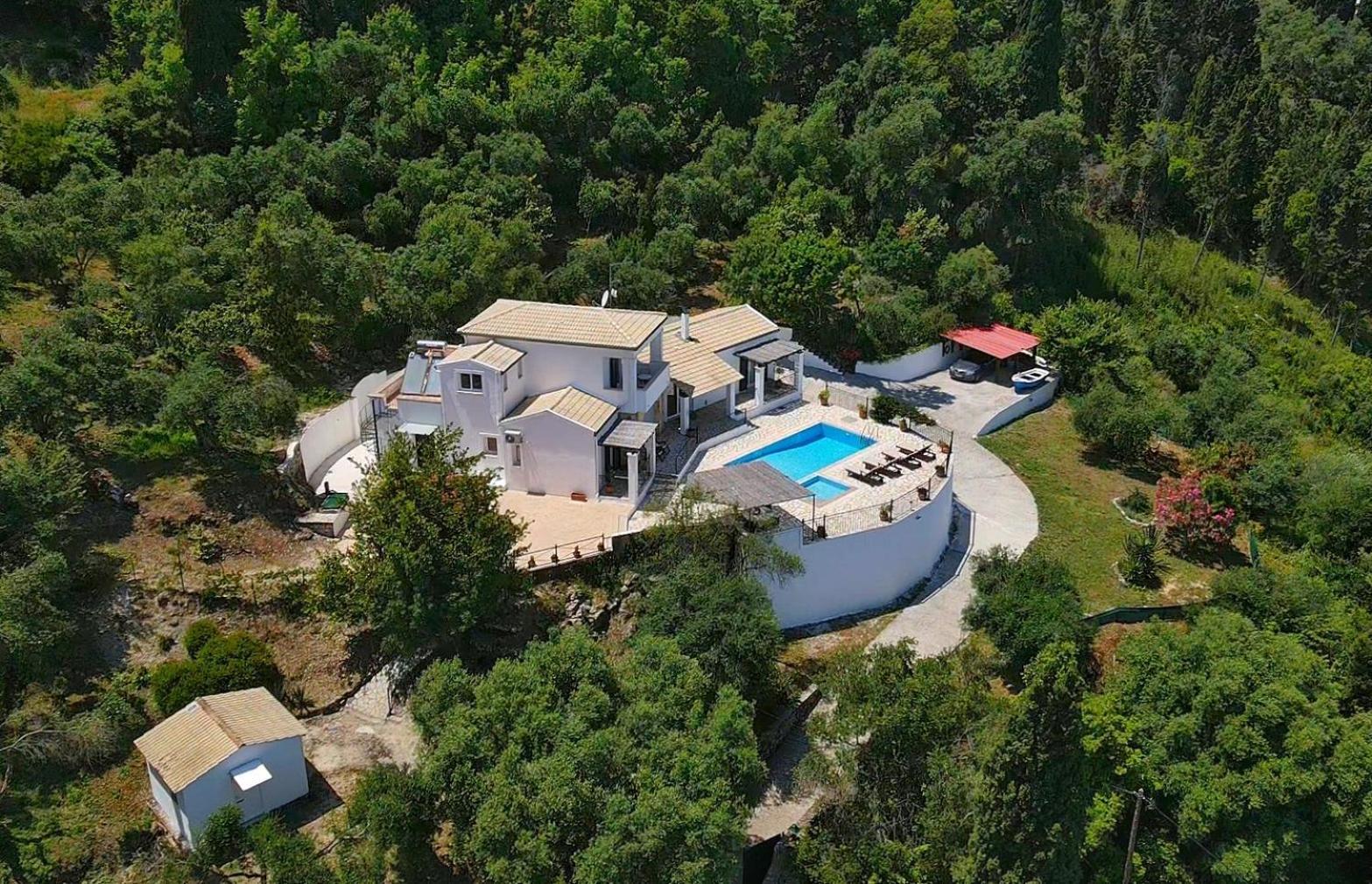 Villa Boukari Chlomos Exterior photo